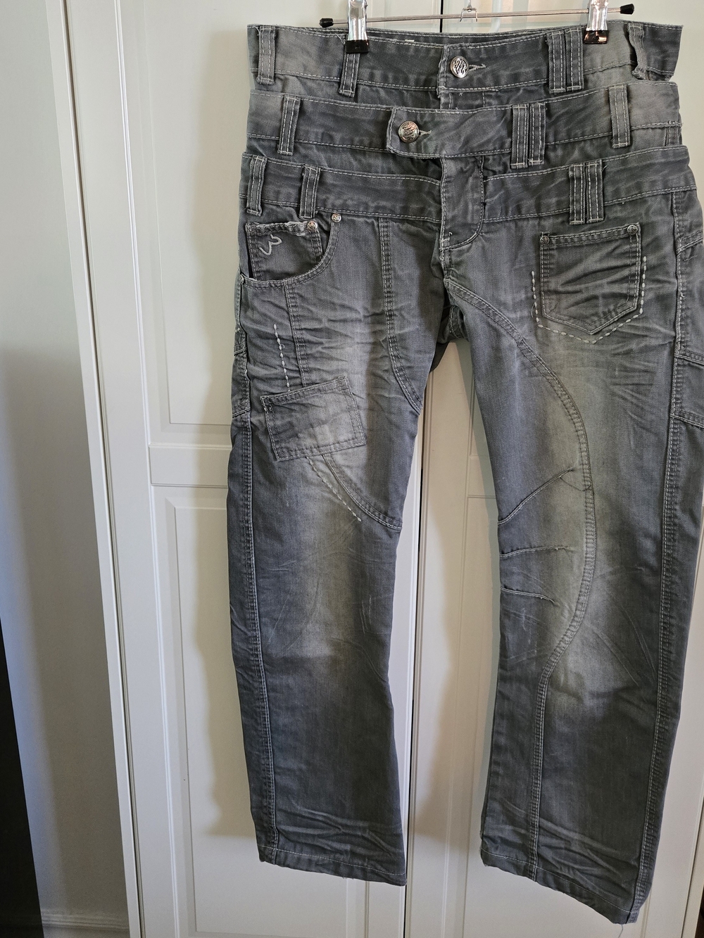 Women's Gray Utility Jeans - Casual Comfort